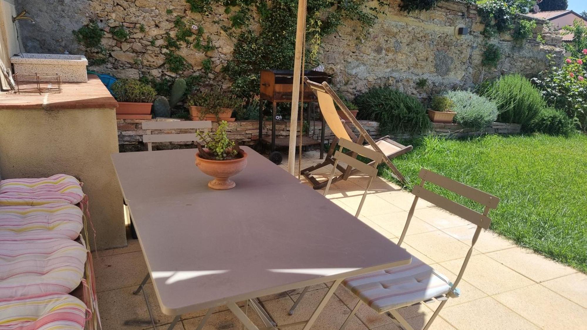 Il Piccino 29, Esperienza Romantica In Borgo.... Montescudaio Luaran gambar