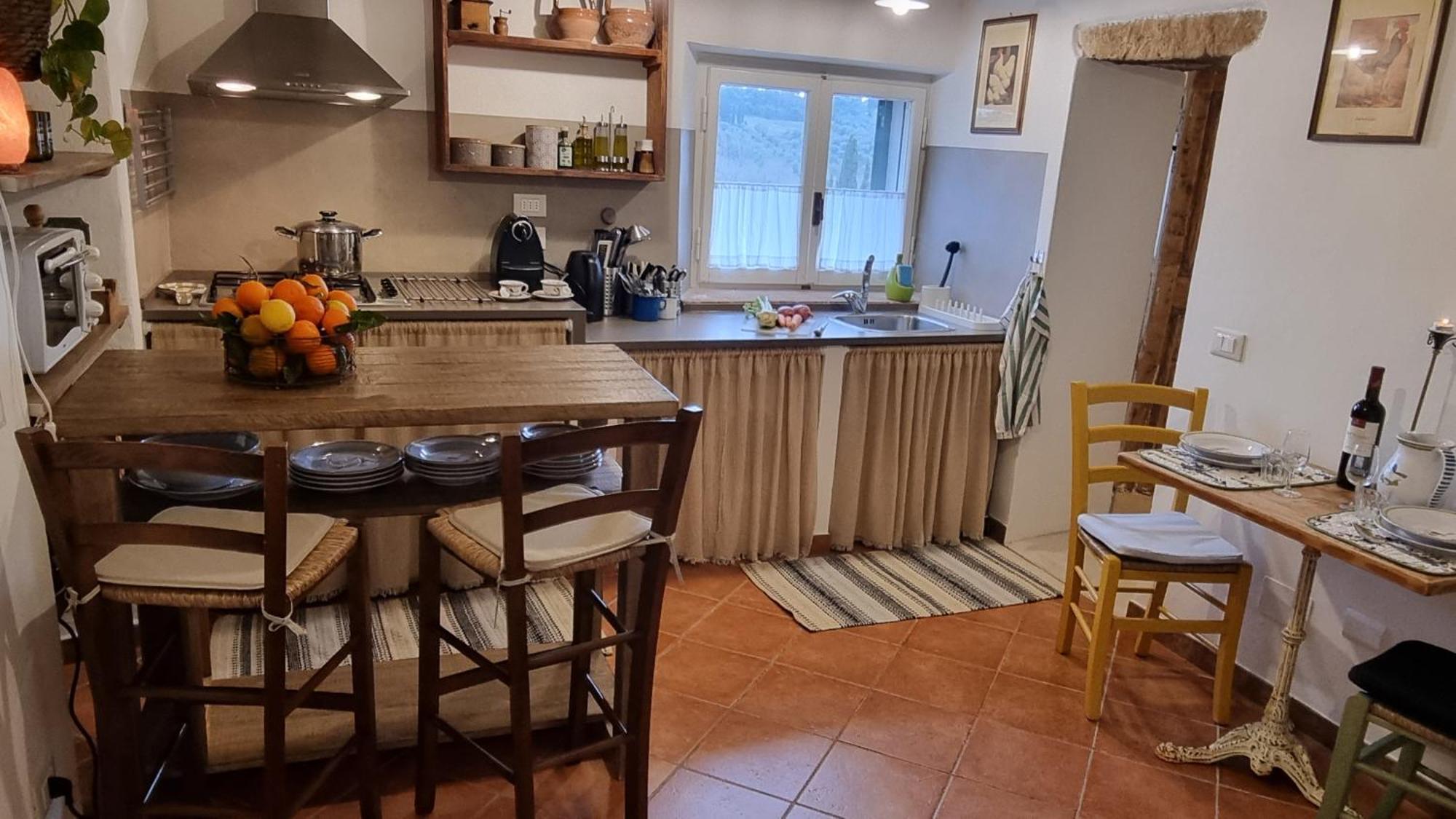 Il Piccino 29, Esperienza Romantica In Borgo.... Montescudaio Luaran gambar